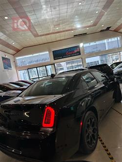 کرایسلەر 300